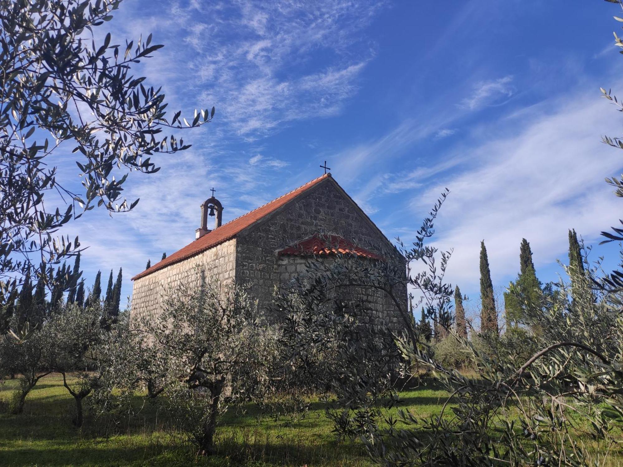 Country House Uros In Nature With Pool Lovorno Buitenkant foto