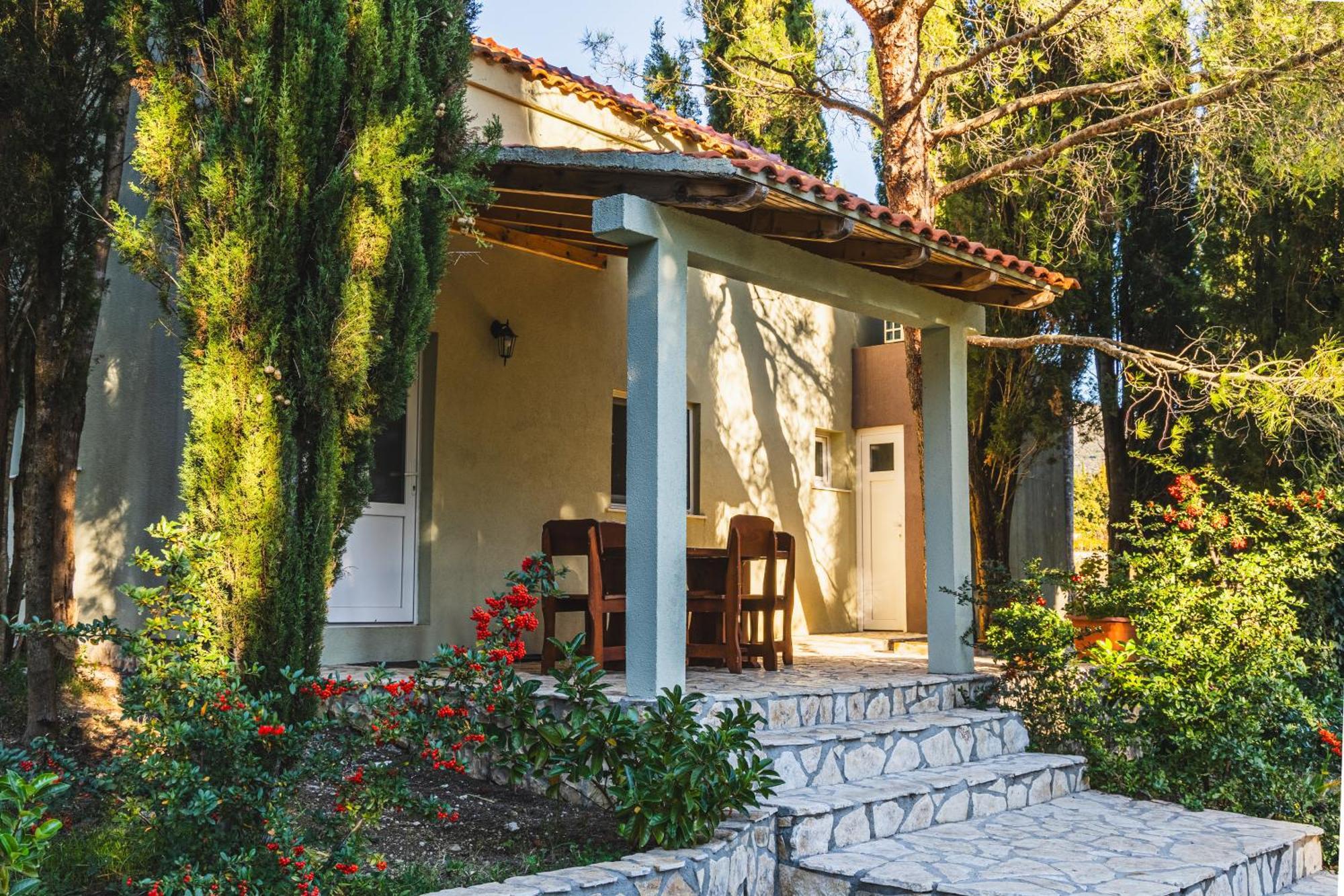 Country House Uros In Nature With Pool Lovorno Buitenkant foto