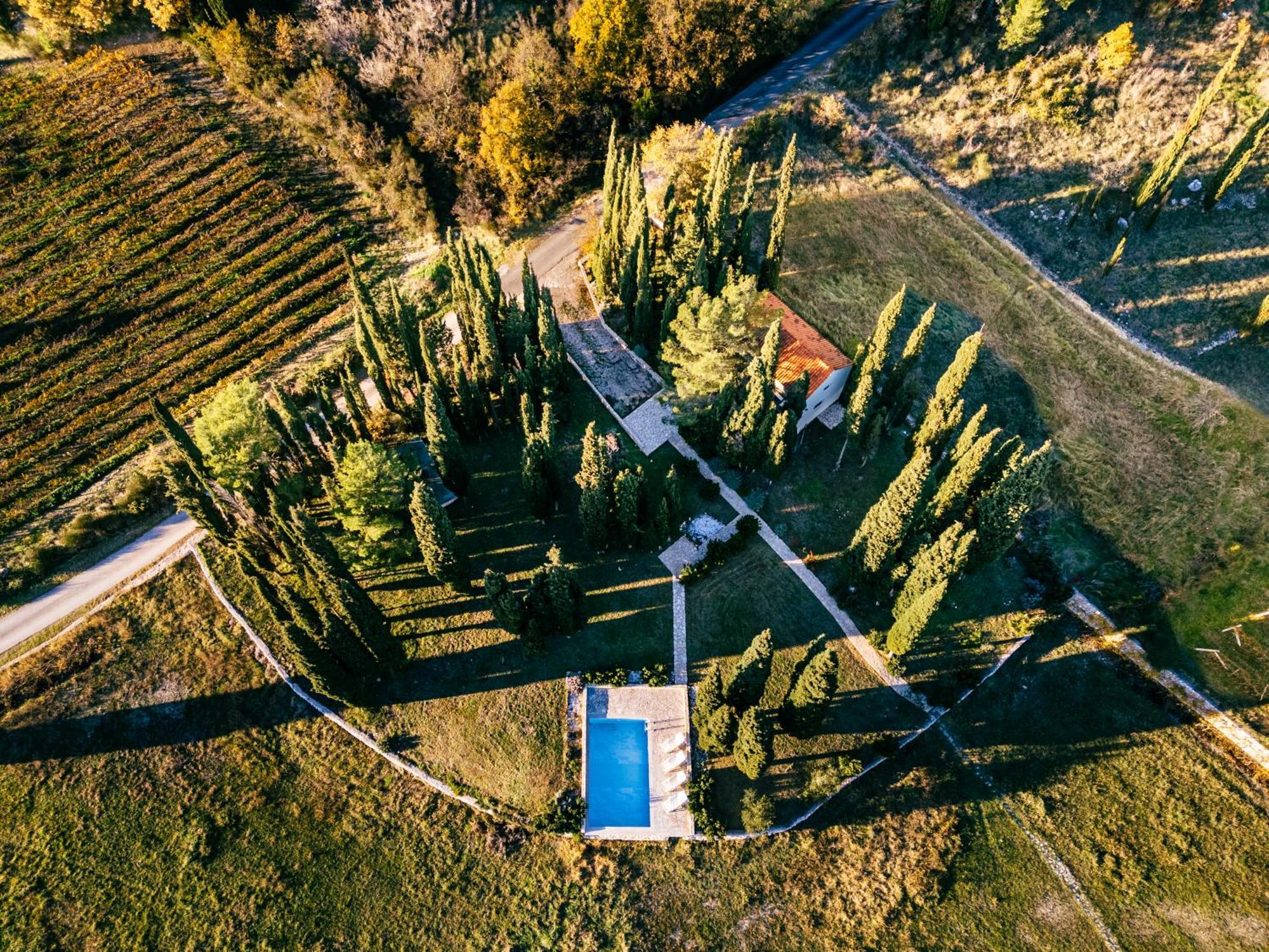Country House Uros In Nature With Pool Lovorno Buitenkant foto